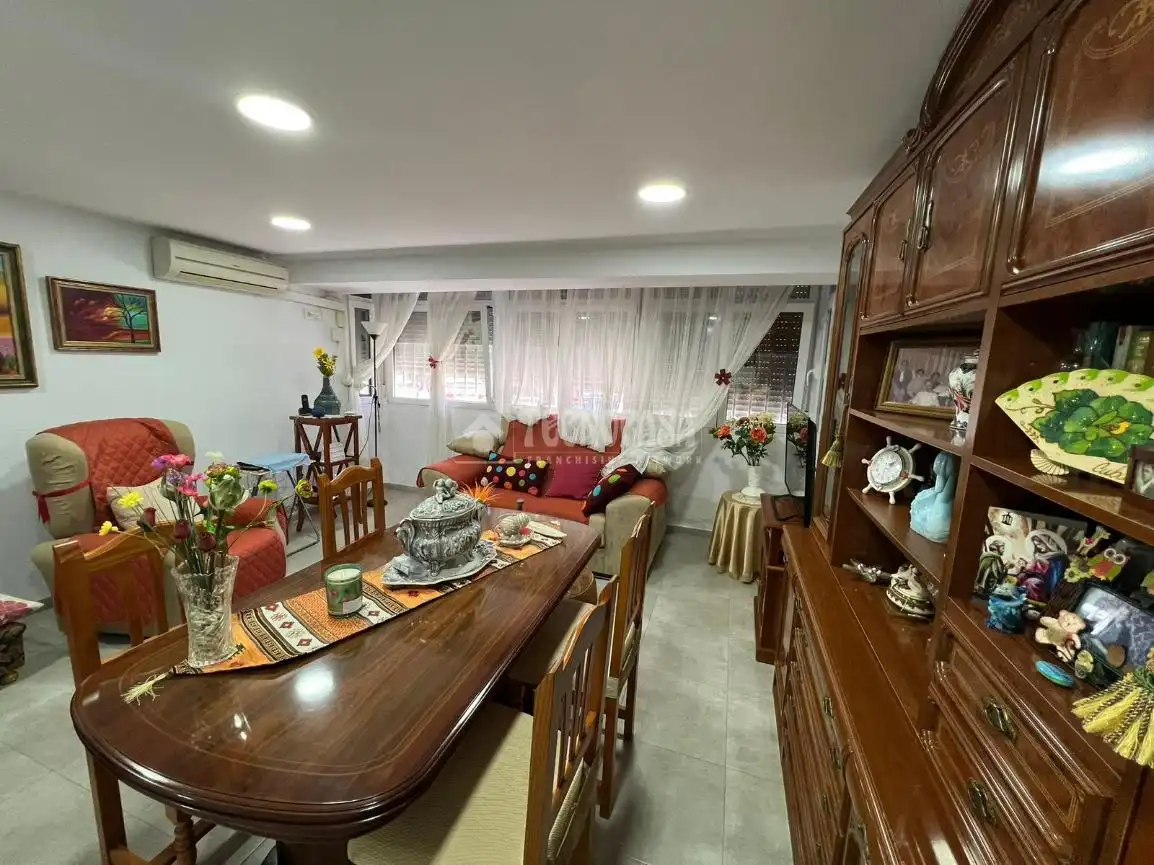 Comedor de Piso en venta en Almería