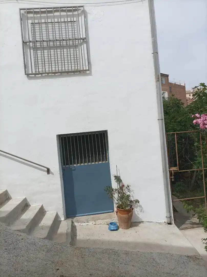 Vista exterior de Casa adosada en venda en Noalejo amb Aire condicionat, Jardí privat i Traster