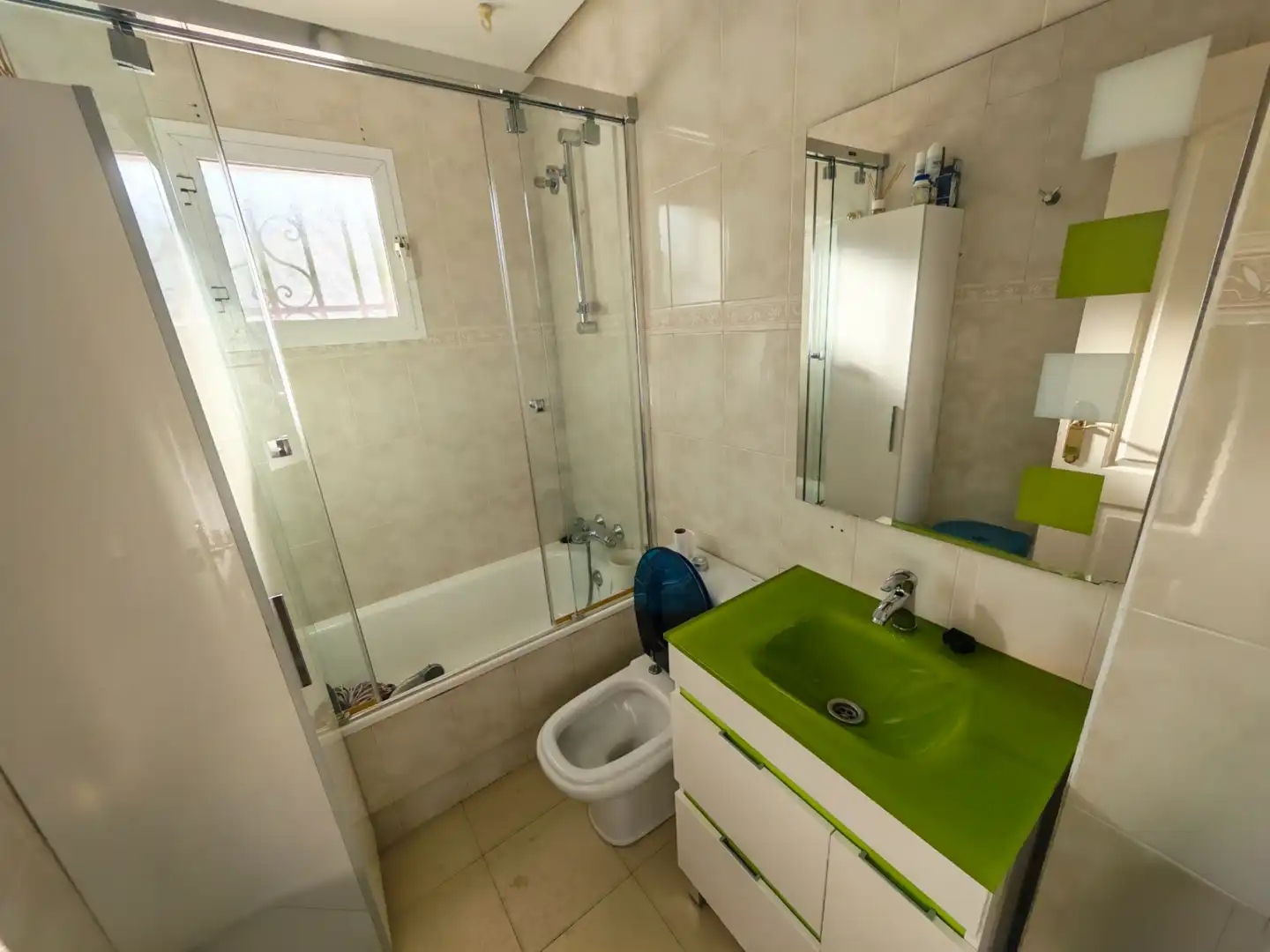 Baño de Casa o chalet en venta en Alhaurín de la Torre con Aire acondicionado, Calefacción y Jardín privado