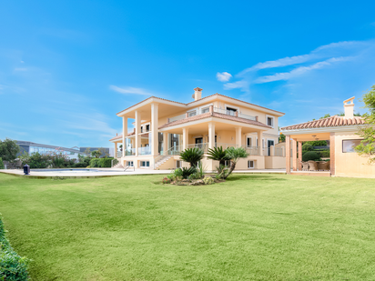 Exterior view of House or chalet for sale in Sotogrande  with Air Conditioner, Private garden and Terrace