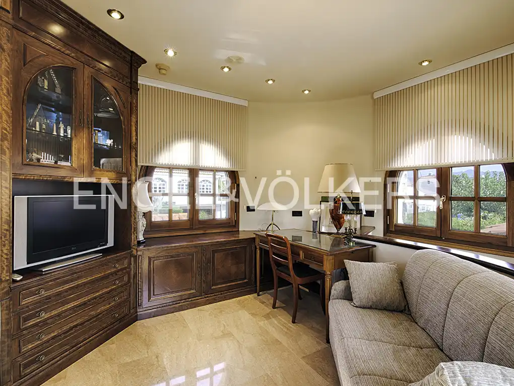 Chalet con piscina en venta en Carrer Salins 2ª Línea, imagen 8