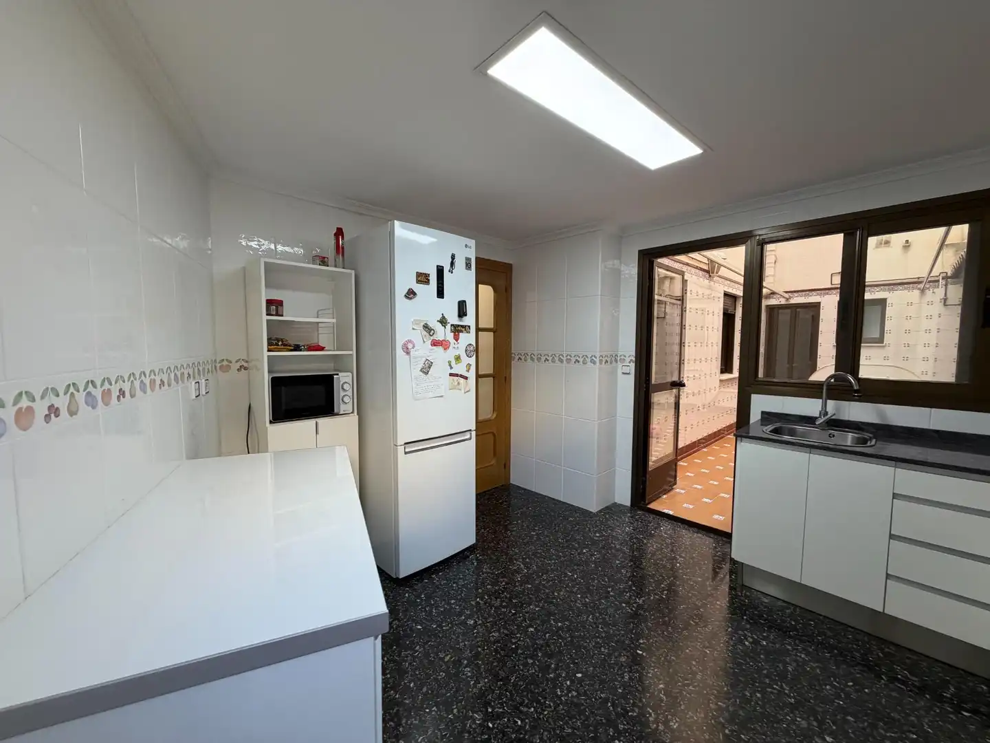 Küche von Wohnung zum Verkauf in Parque de la Bombilla  