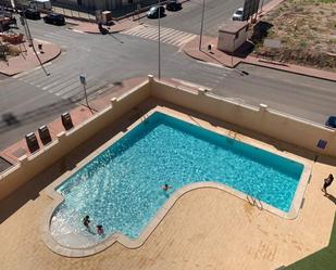 Piscina de Apartament de lloguer en Águilas amb Aire condicionat, Calefacció i Traster