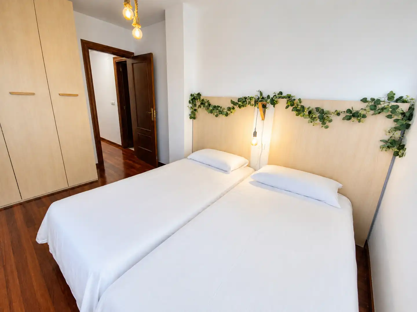 Habitación de Piso de alquiler en Suances con Calefacción, Terraza y Amueblado