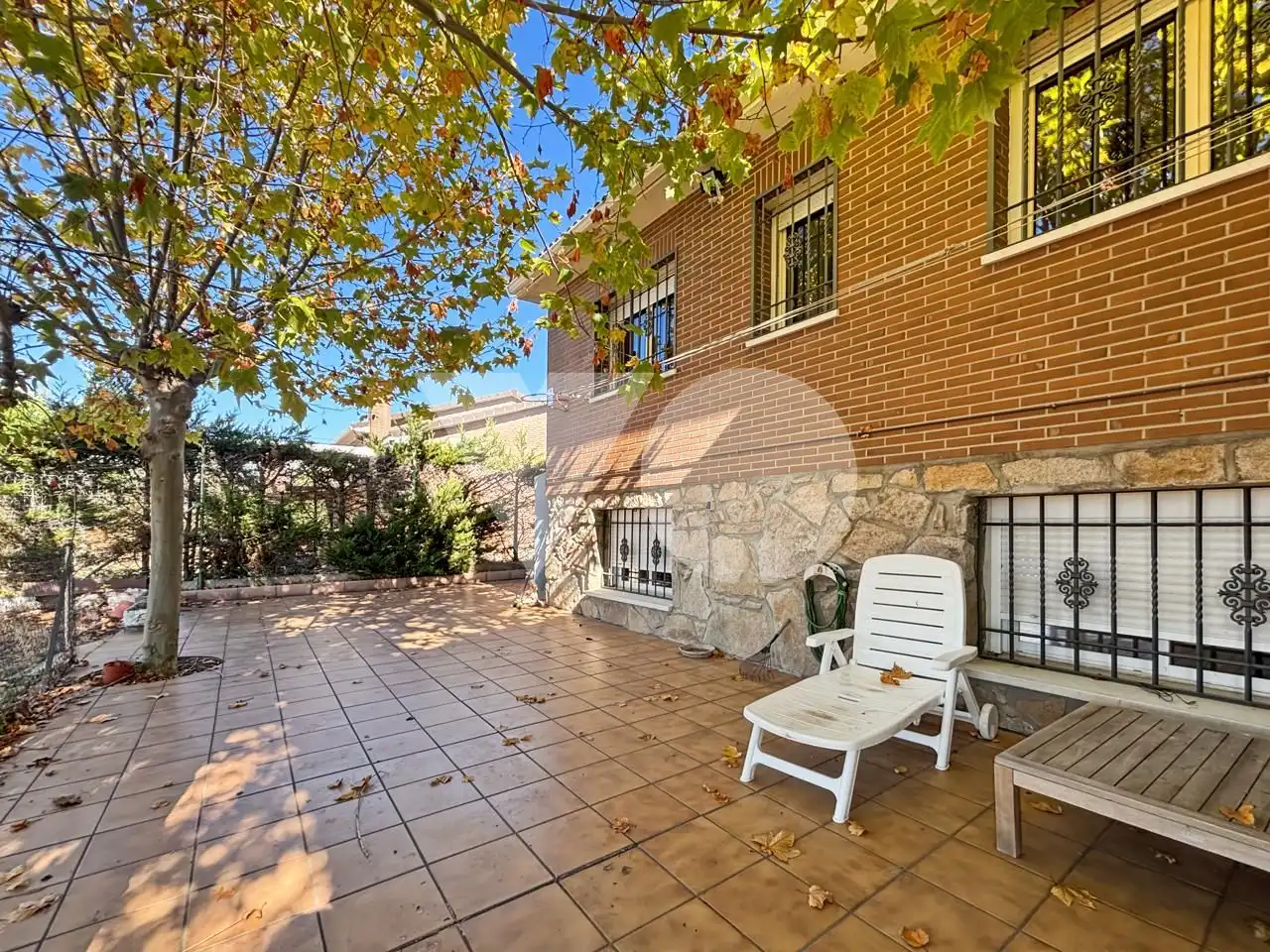 Vista exterior de Casa o xalet en venda en Galapagar amb Calefacció, Jardí privat i Terrassa