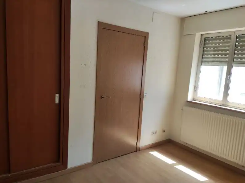 Oficina de alquiler en Salamanca con Calefacción y Alarma