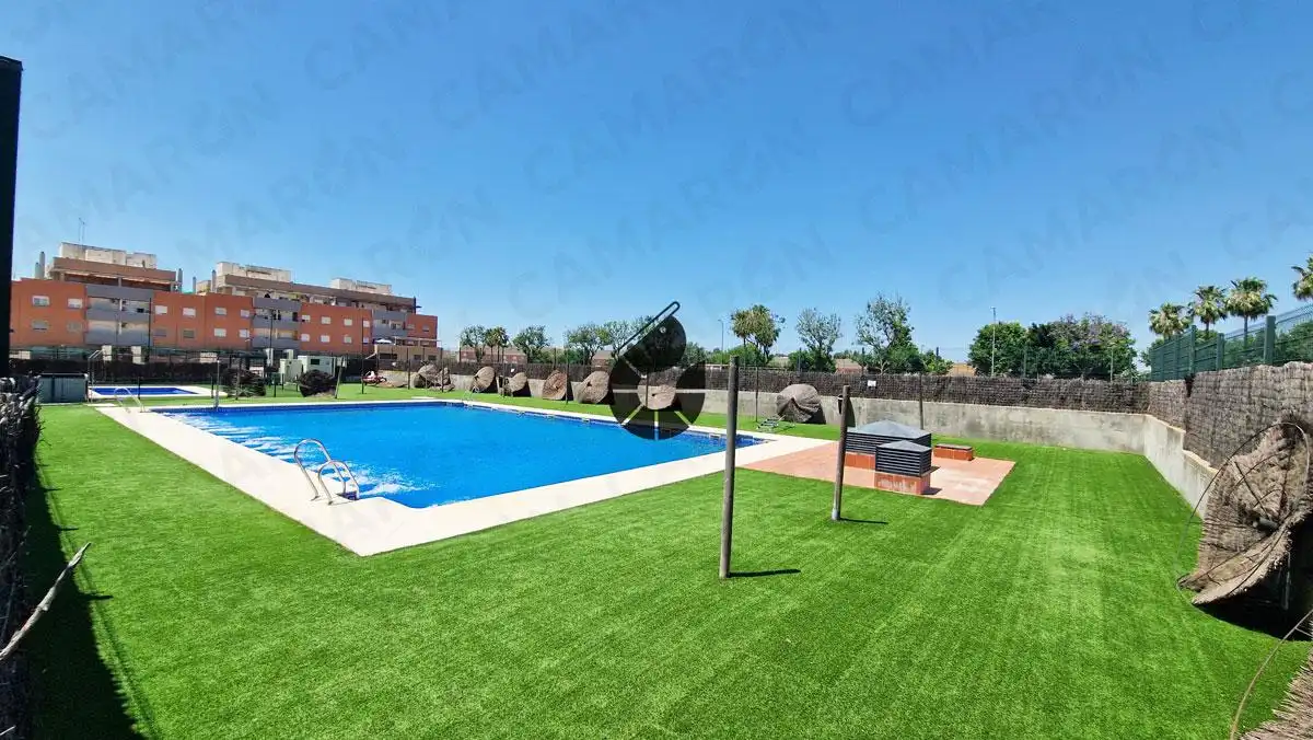 Piscina de Piso en venta en Coria del Río con Jardín privado, Trastero y Piscina