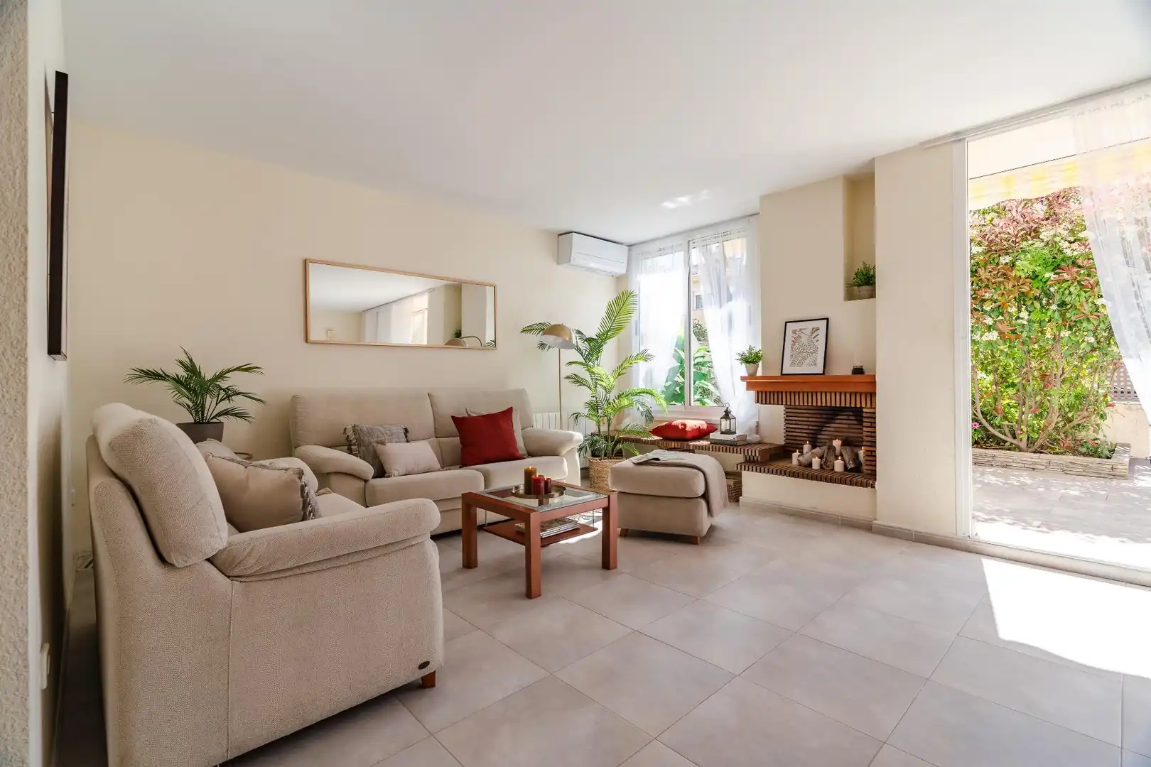 Living room of Houses for sale in Altafulla  with Air Conditioner, Heating and Private garden