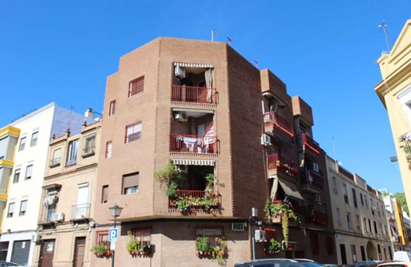 Exterior view of Flat for sale in  Sevilla Capital