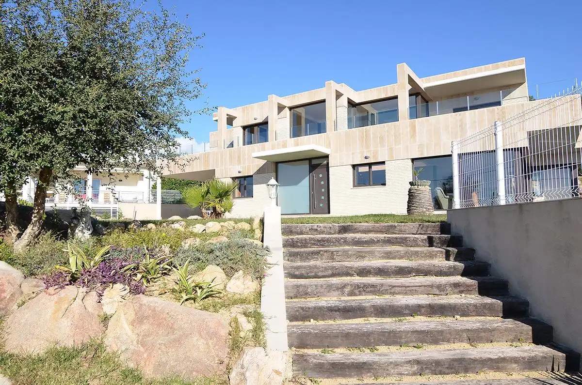 Vista exterior de Casa o chalet en venta en Lloret de Mar con Jardín privado, Terraza y Piscina