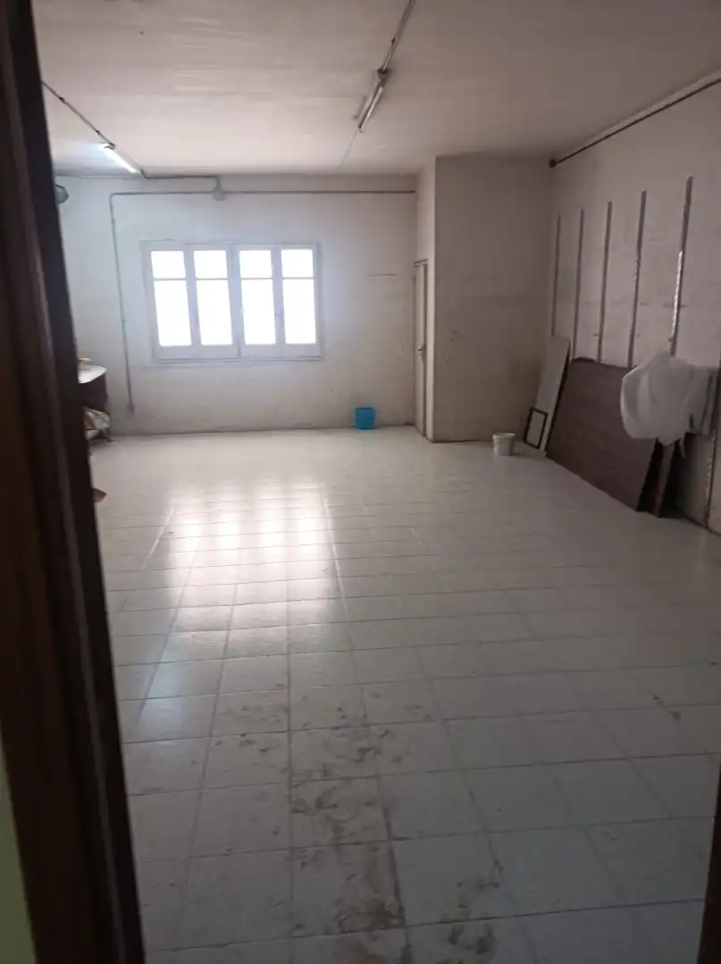 Geschaftsraum zur Miete in Santa Coloma de Gramenet mit Parkett und Alarm