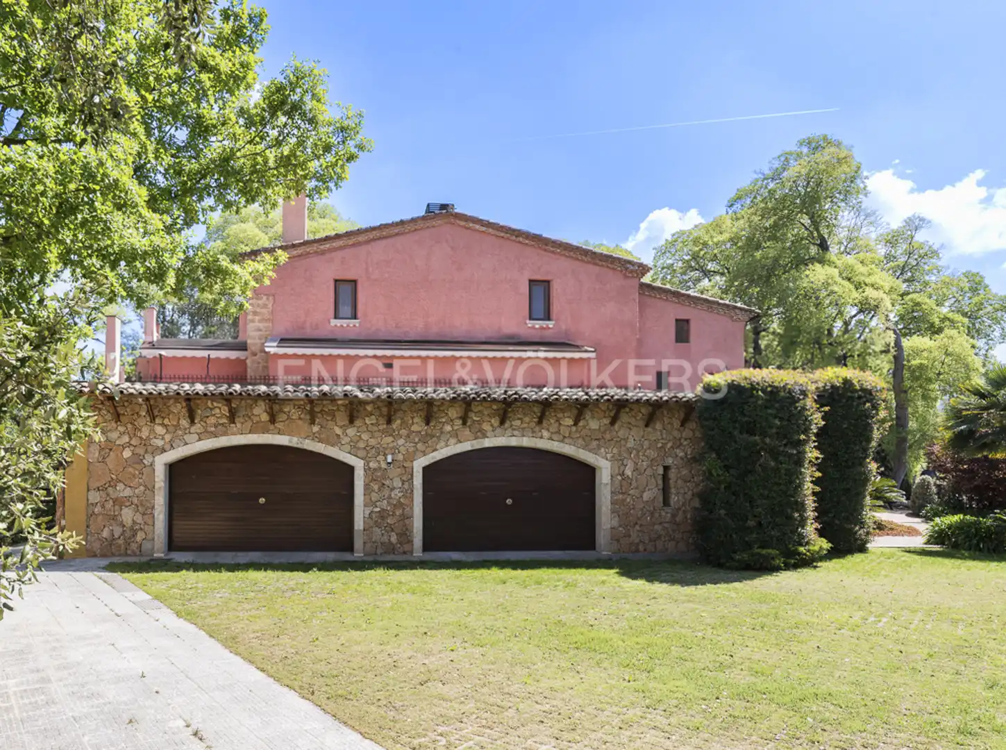 Exterior view of Buildings for sale in Gelida