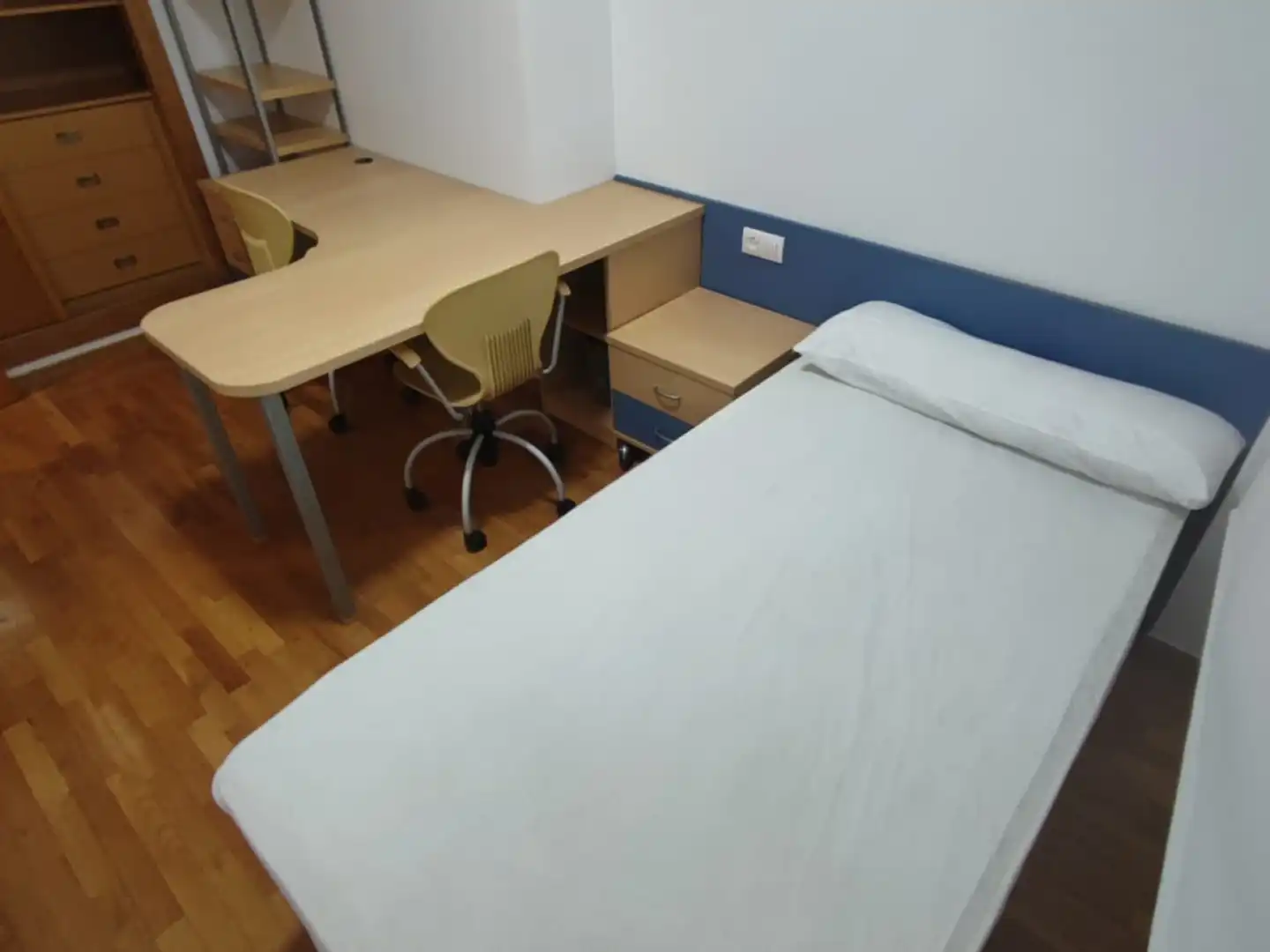 Dormitori de Pis de lloguer en Murcia amb Aire condicionat, Calefacció i Moblat