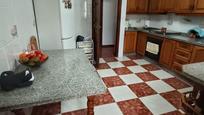 Cuina de Casa o xalet en venda en  Córdoba Capital amb Aire condicionat i Terrassa