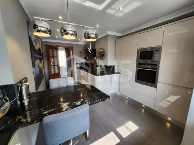 Küche von Wohnung zum Verkauf in Nerja mit Klimaanlage, Terrasse und Möbliert