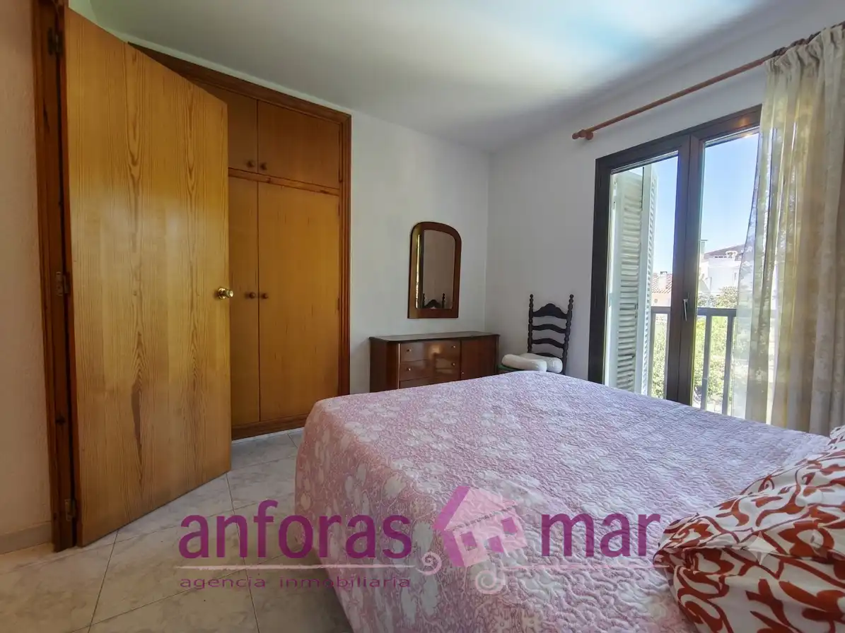 Dormitori de Casa o xalet en venda en Torredembarra amb Jardí privat, Terrassa i Piscina