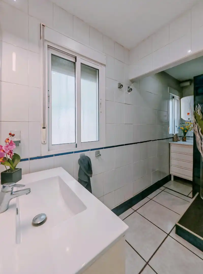 Bathroom of Houses for sale in Chiclana de la Frontera  with Air Conditioner, Swimming Pool and Furnished