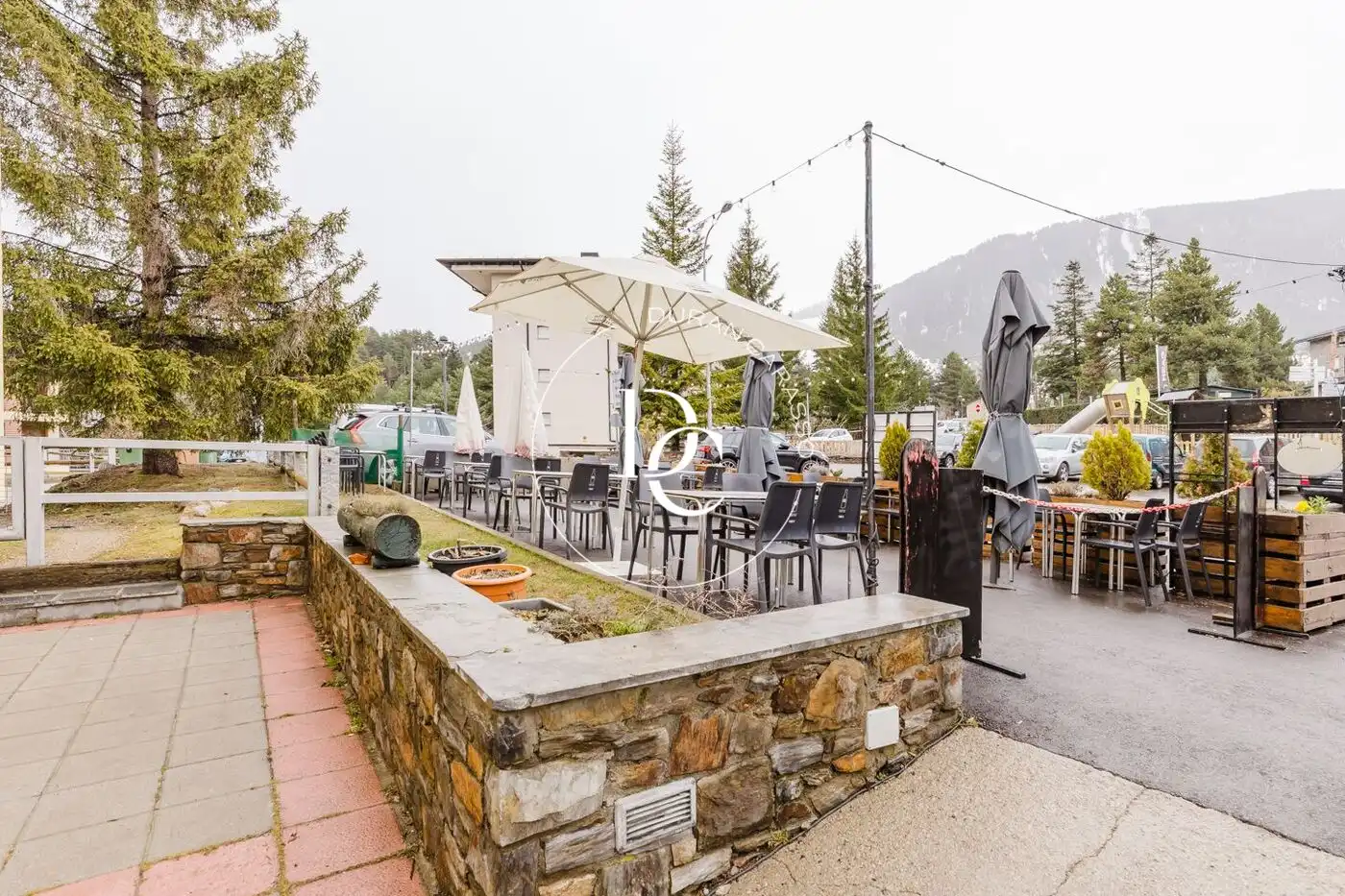 Terraza de Local en venta en Alp