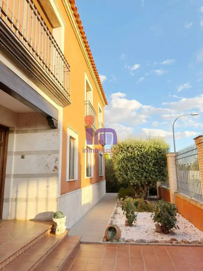 Chalet con terraza en venta en Valdepeñas, imagen 8