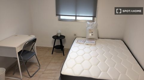 Foto 2 de Habitació a Balcón de Sevilla - Atalaya - La Uva - La Extremeña, Camas