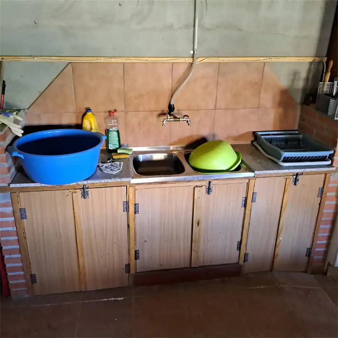 Cuina de Finca rústica en venda en Pozuelo del Páramo amb Moblat