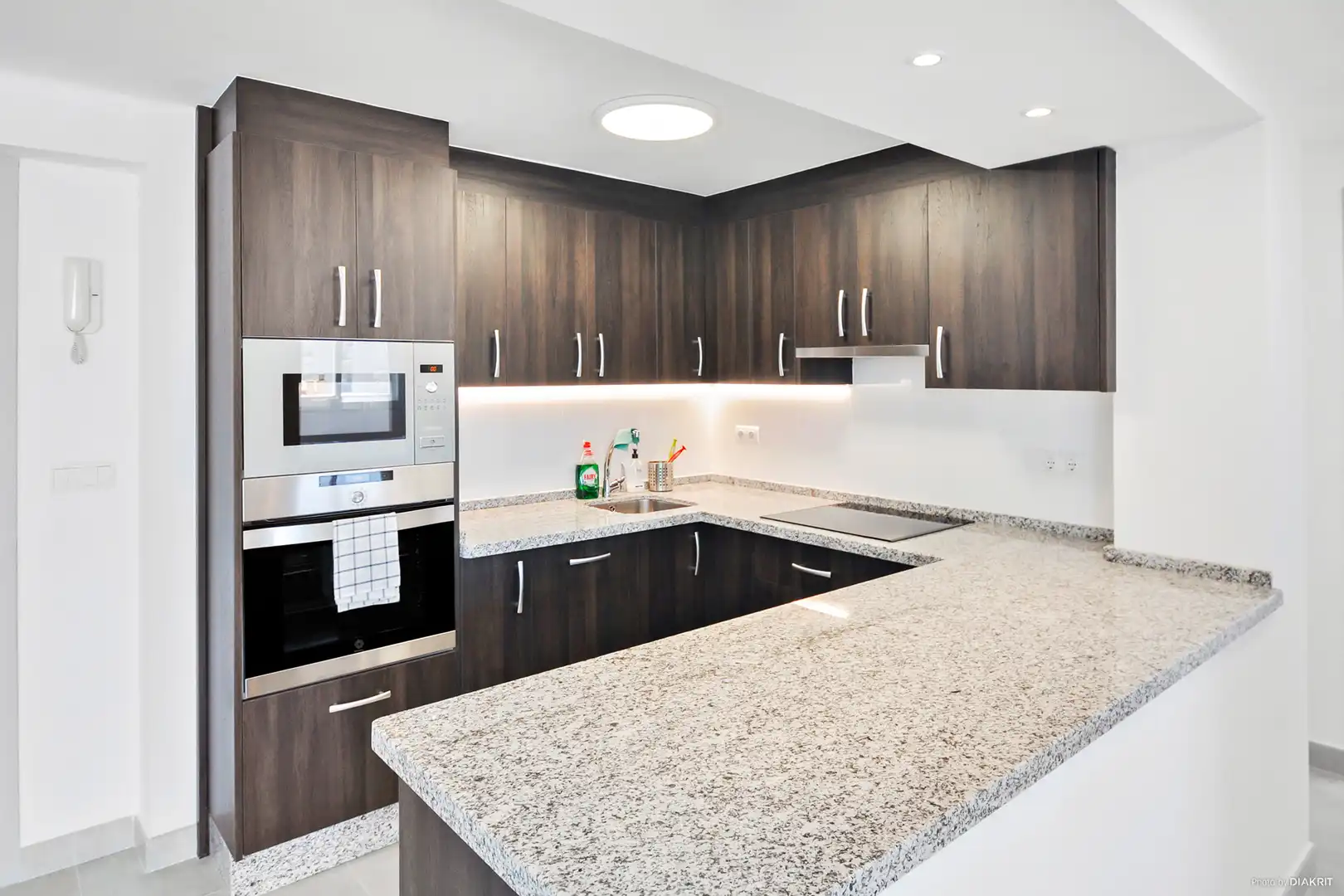 Cocina de Ático en venta en Marbella con Aire acondicionado, Terraza y Internet