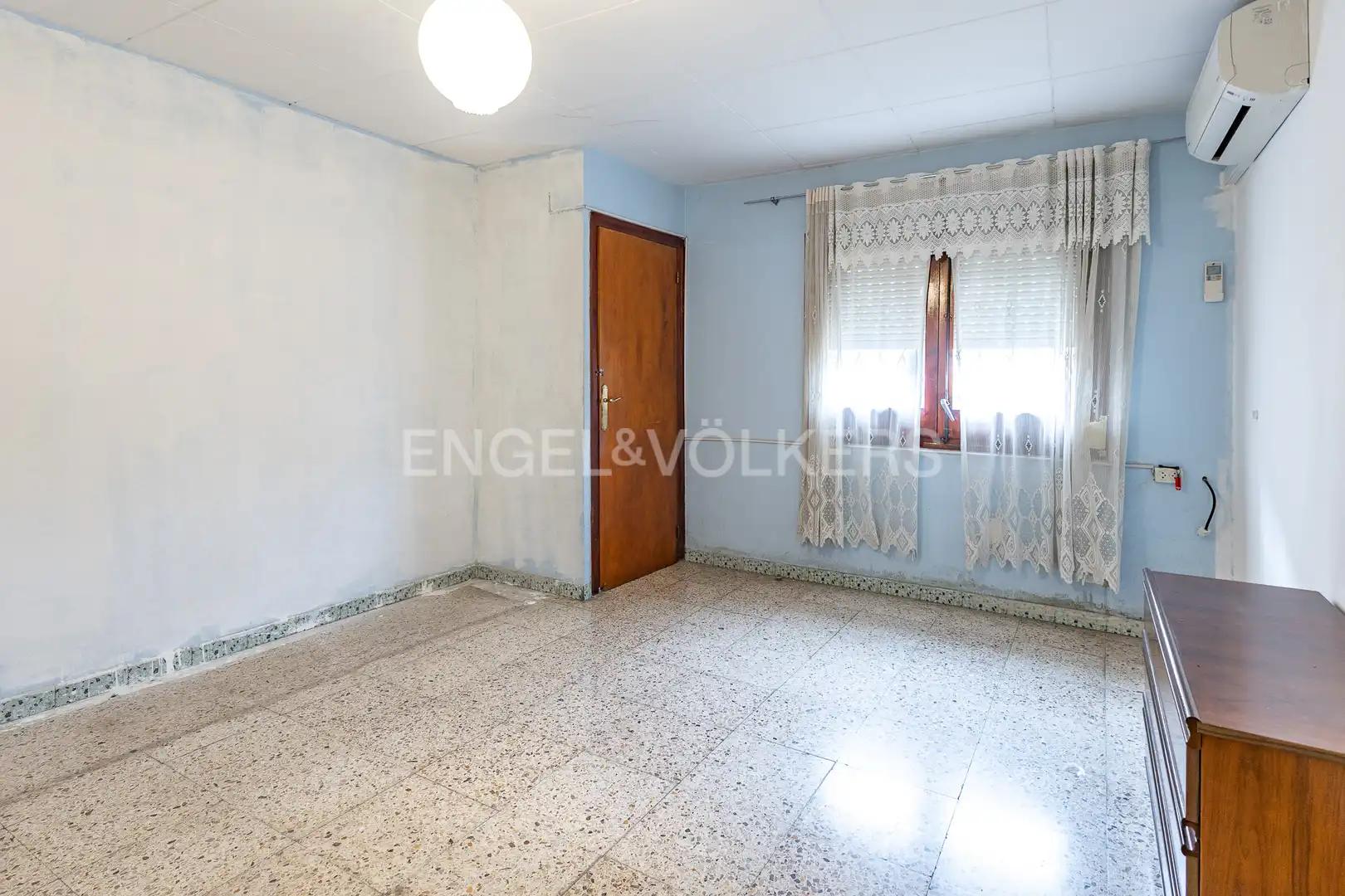 Casa adosada en venda en Santa Coloma de Gramenet amb Aire condicionat, Calefacció i Jardí privat