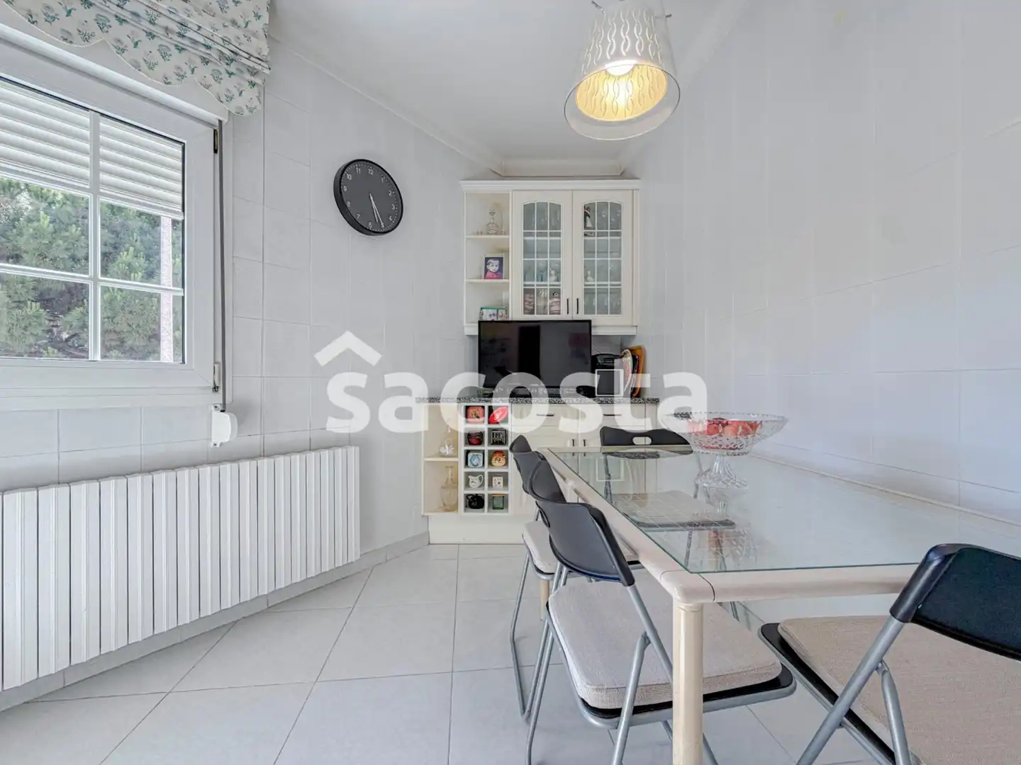 Cocina de Casa adosada en venta en Pineda de Mar con Aire acondicionado, Calefacción y Jardín privado