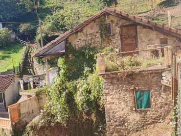 Casa con balcón en venta en AGUERIA