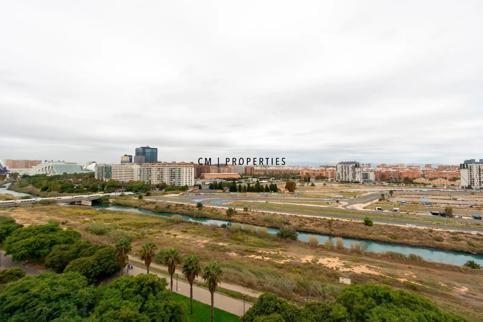 Exterior view of Duplexes for sale in Valencia  with Air Conditioner, Heating and Parquet flooring