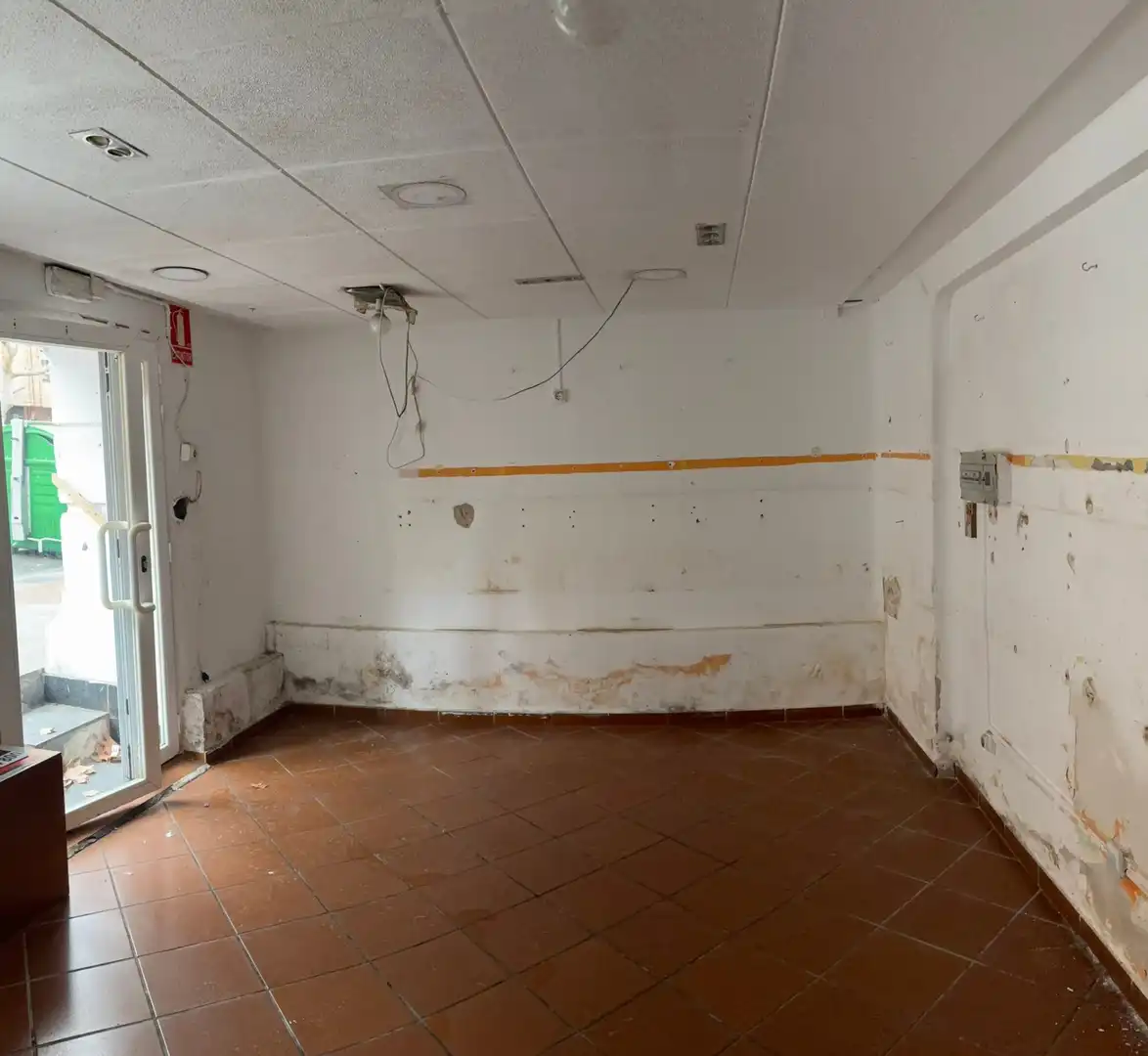 Local comercial en venta en Avenida de la Paz 38, imagen 13