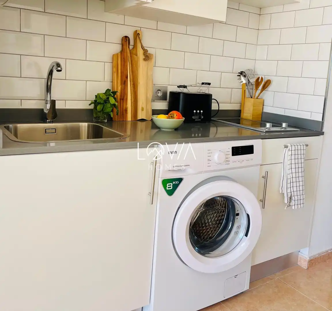 Cuina de Apartament de lloguer en La Oliva amb Terrassa, Piscina i Piscina comunitària