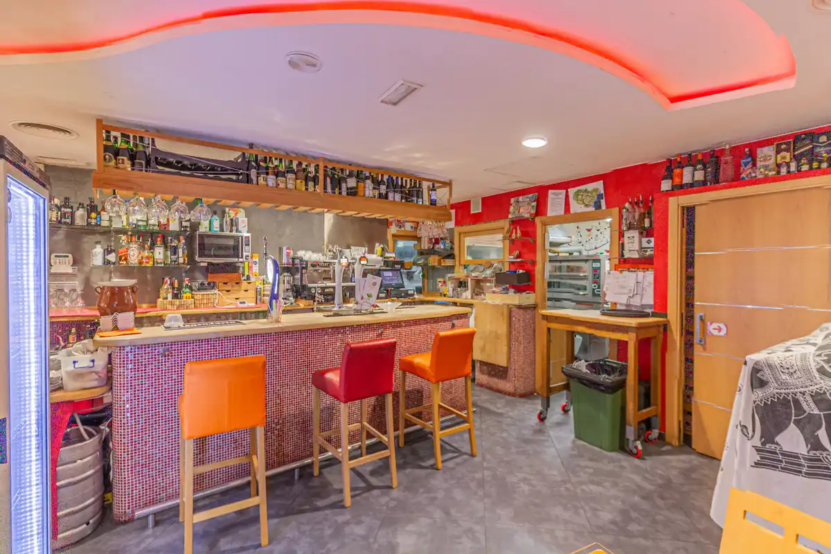 Business premises for sale in La Alcaidesa, imagen 4