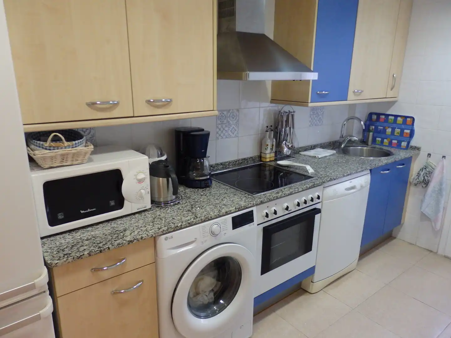 Kitchen of Flat for sale in Vandellòs i l'Hospitalet de l'Infant  with Air Conditioner, Terrace and Storage room