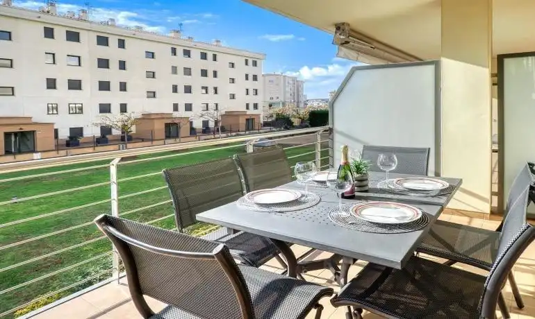 Apartament amb piscina en venda a Salatar