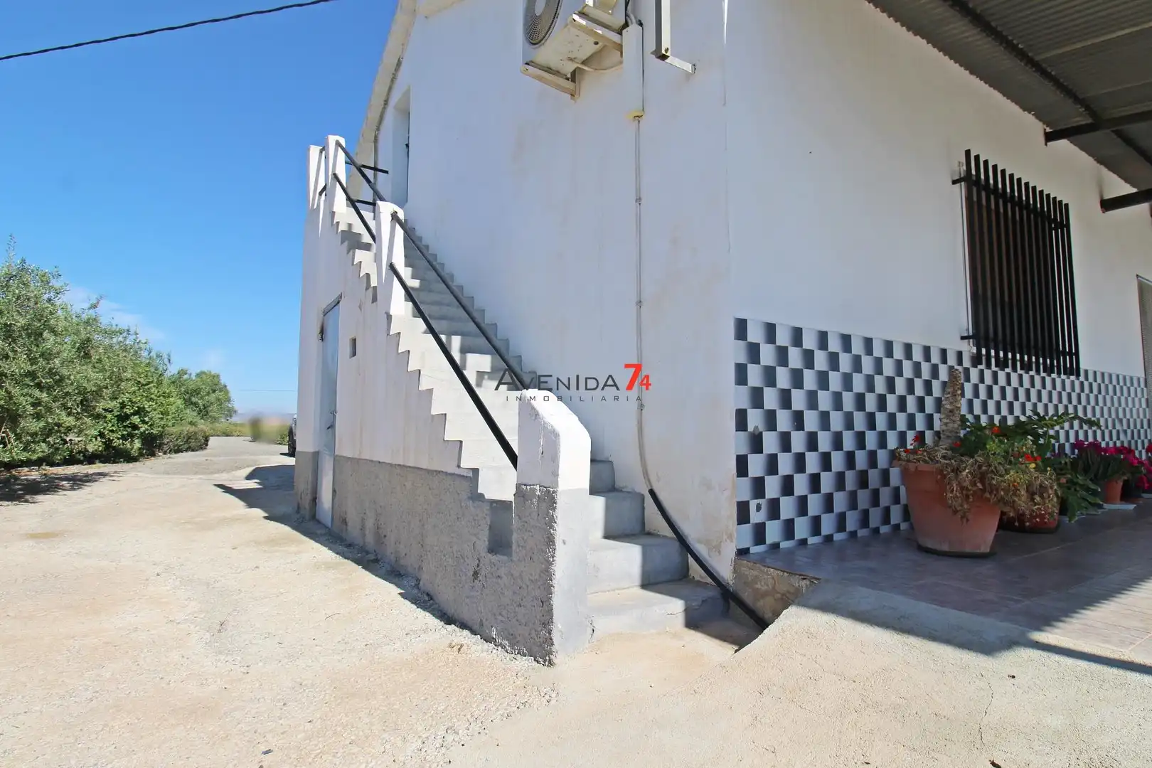Vista exterior de Casa o xalet en venda en Lorca amb Aire condicionat, Jardí privat i Moblat