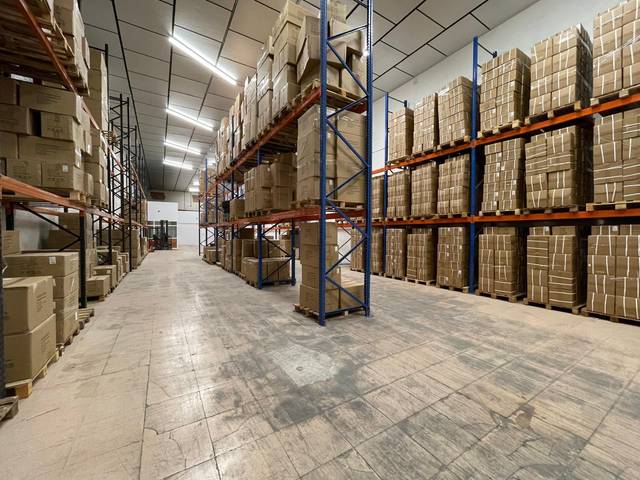 Nave industrial en Alquiler en Centre