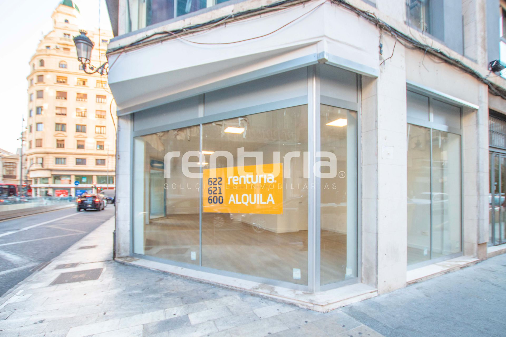 Premises for sale in  Valencia Capital
