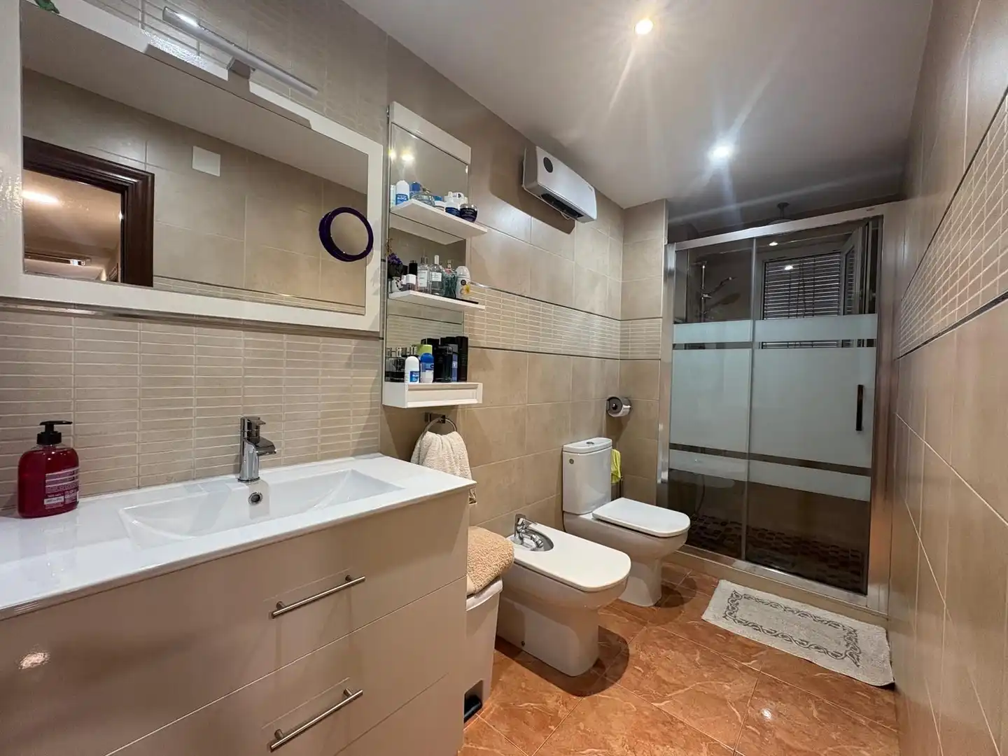 Bathroom of Flat for sale in Alcoy / Alcoi  with Air Conditioner and Storage room