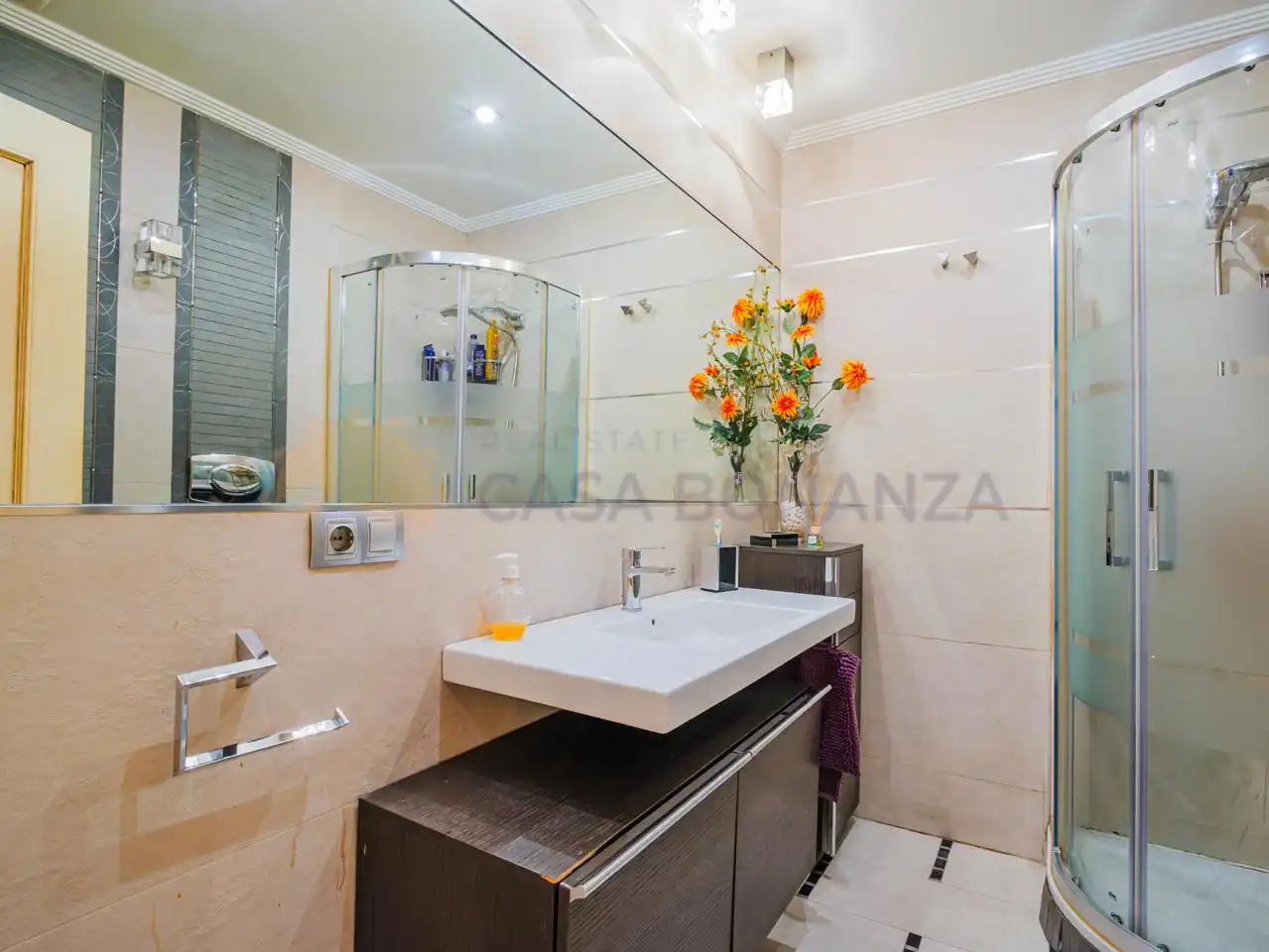 Bathroom of Flat for sale in Almuñécar  with Air Conditioner and Terrace