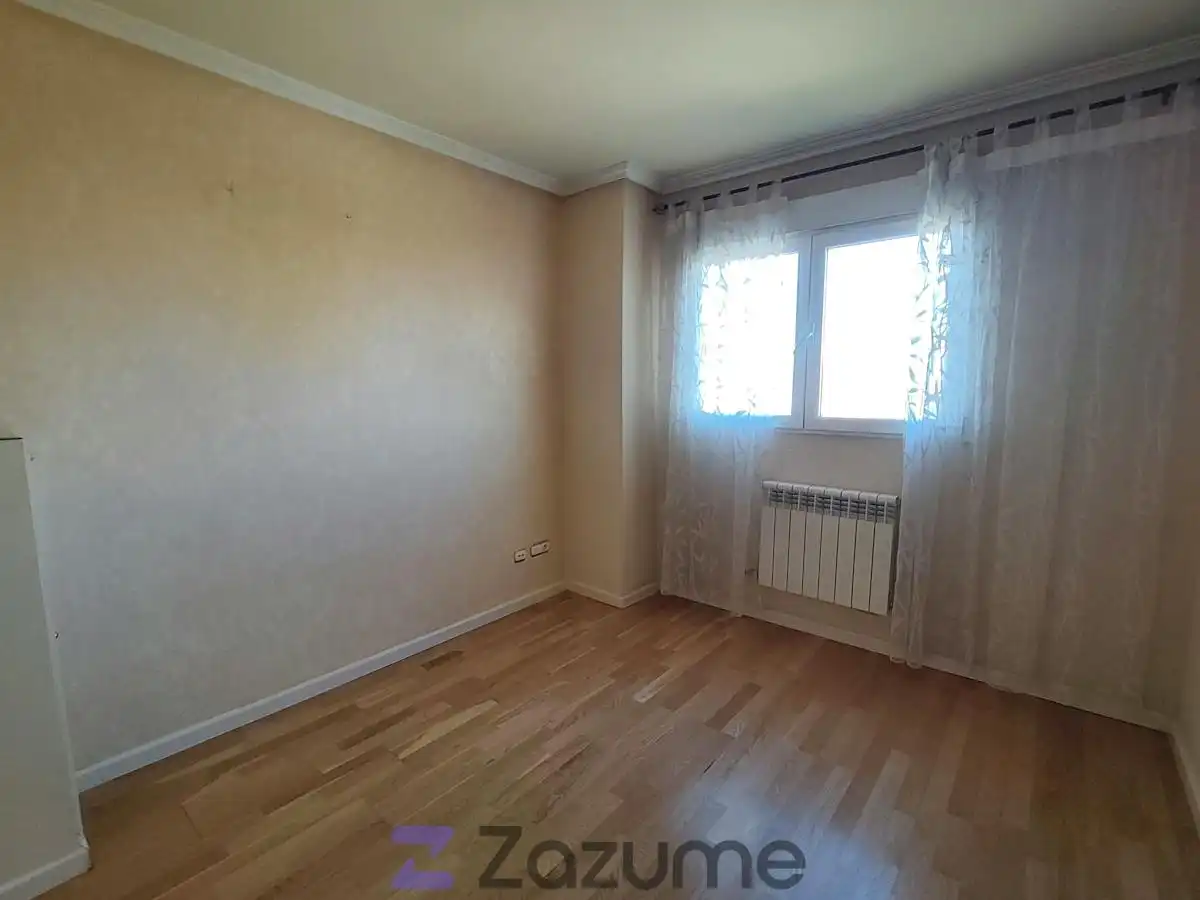 Schlafzimmer von Wohnung zur Miete in Usera