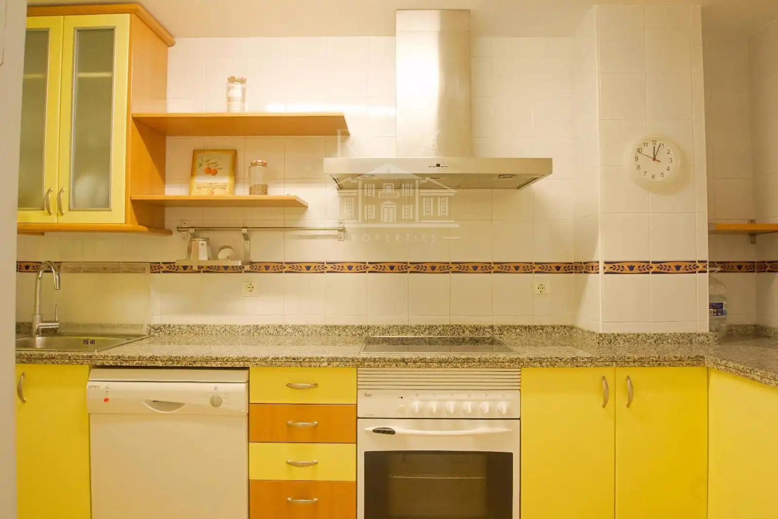 Küche von Wohnung zur Miete in Salobreña mit Terrasse, Möbliert und Waschmaschine