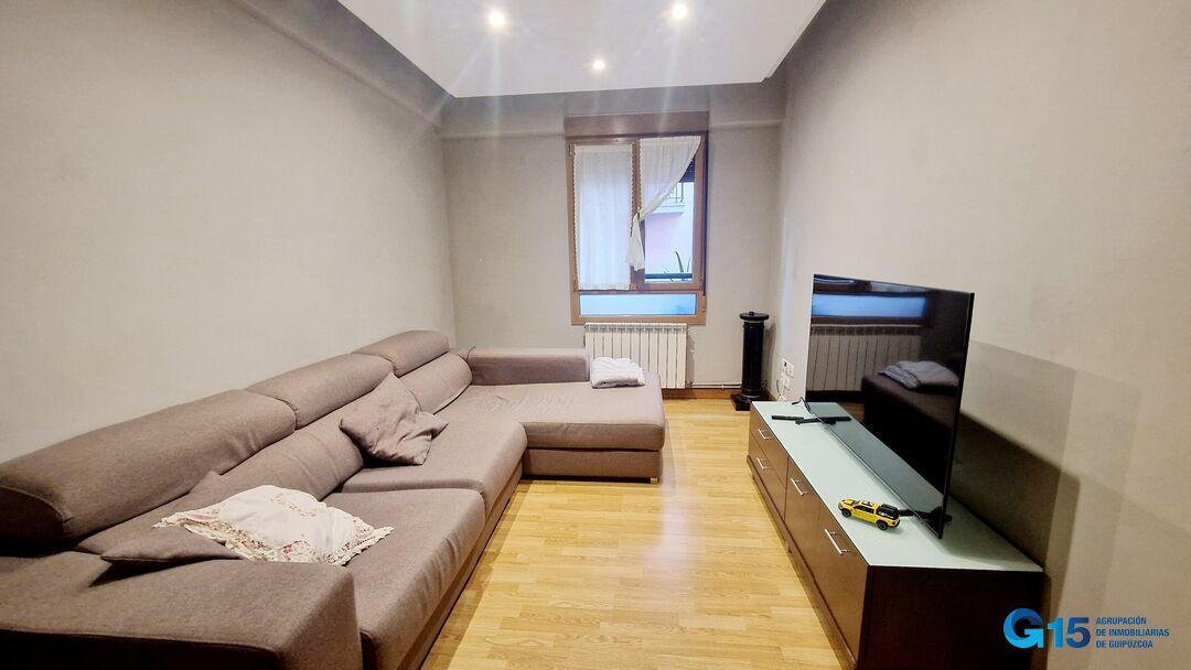 Living room of Flat for sale in Errenteria  with Heating and Furnished