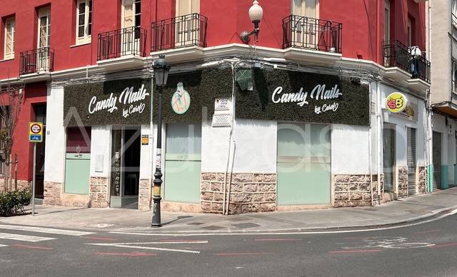 Local comercial en Alquiler en Calle Calle Sevilla en Carolinas Bajas