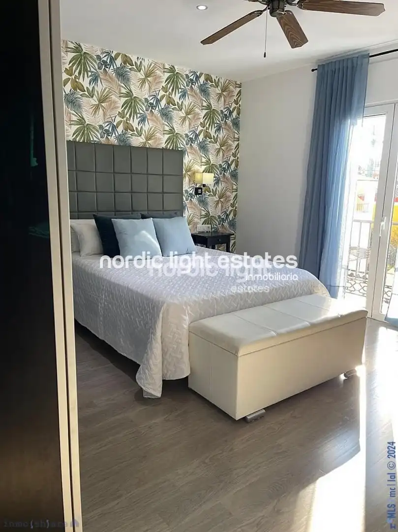 Habitación de Casa o chalet en venta en Nerja con Terraza y Piscina