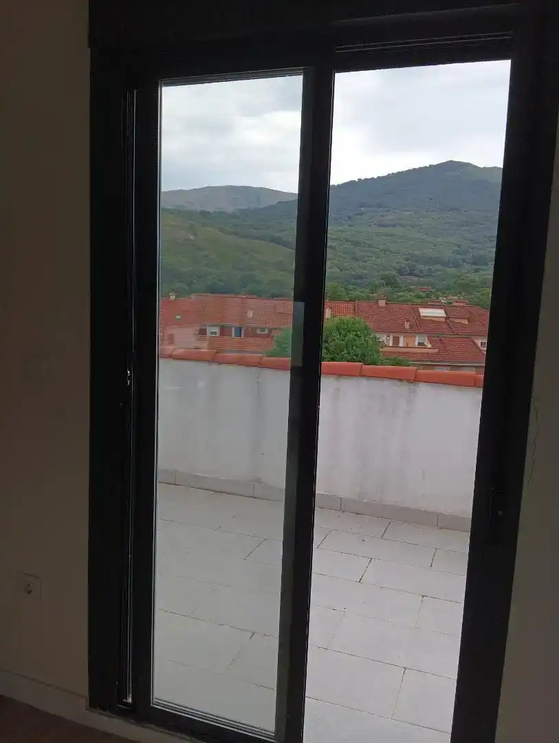Terraza de Ático de alquiler en Jarandilla de la Vera con Aire acondicionado, Trastero y Amueblado