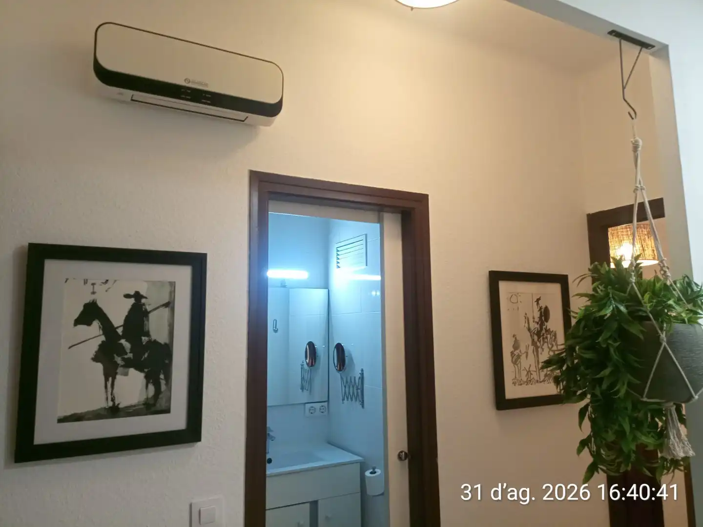Bathroom of Flat for rent in Barcelona  with Air Conditioner, Heating and Furnished