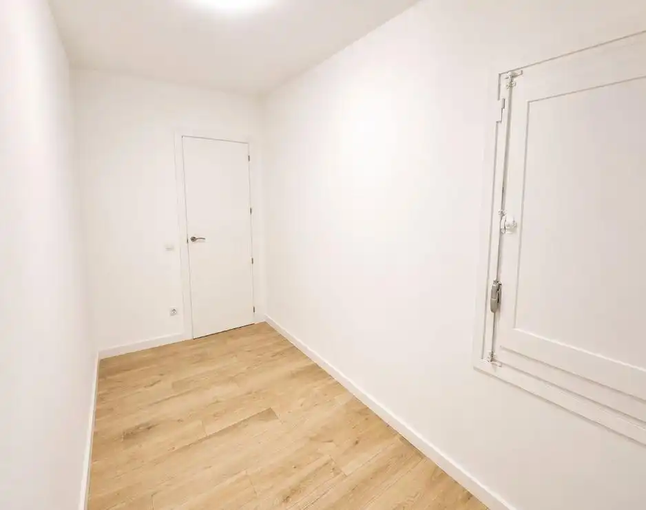 Habitación de Planta baja en venta en Mataró con Parquet