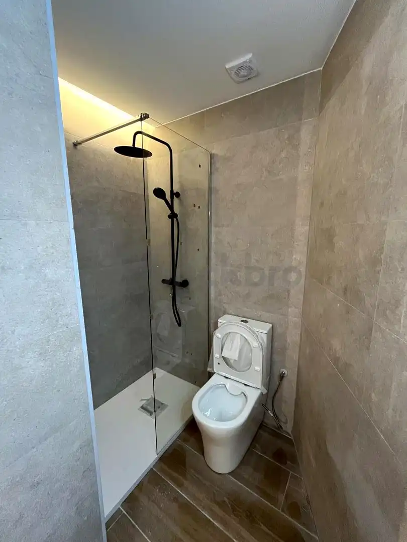 Baño de Local en venta en Barcelona