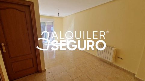 Photo 2 of Flat for rent in Gerona , Centro, Móstoles